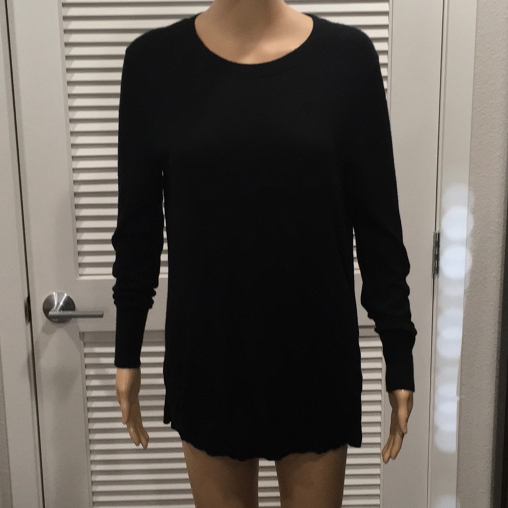 Banana Republic Marino wool sweater in BLACK- M